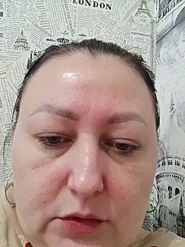 Snapshot of Rini333 chatting on February 9, 2026, 9:40 am Rini333 online show from February 9, 2026, 9:40 am