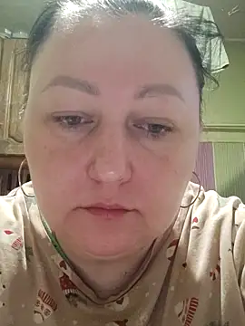 Snapshot of Rini333 chatting on February 10, 2026, 5:39 am Rini333 online show from February 10, 2026, 5:39 am