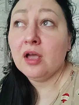 Snapshot of Rini333 chatting on January 19, 2026, 11:25 am Rini333 online show from January 19, 2026, 11:25 am