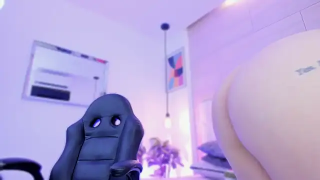 io chie  online show from March 10, 2026, 4:05 am