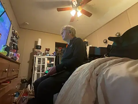 jck1m0t online show from February 11, 2026, 4:12 am