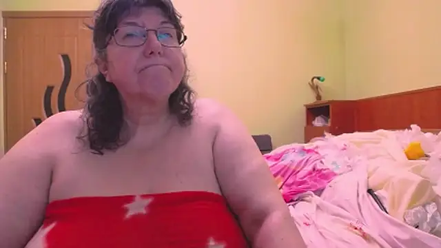 Snapshot of HugeTits chatting on March 2, 2026, 3:29 am HugeTits online show from March 2, 2026, 3:29 am