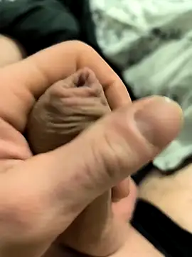 Snapshot of zubr20 chatting on October 20, 2025, 7:36 pm zubr20 online show from October 20, 2025, 7:36 pm