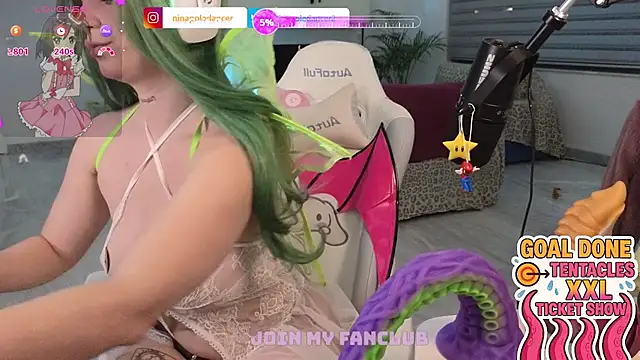 ninapoledance online show from October 23, 2025, 6:39 pm