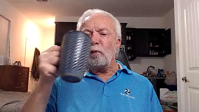 rockpoint69 online show from April 30, 2026, 8:32 am