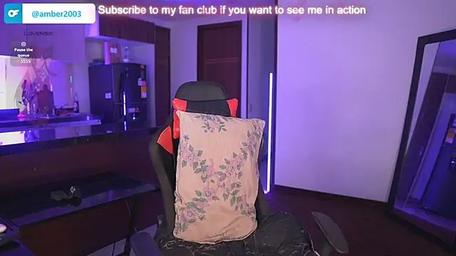 Snapshot of AmberRaus chatting on June 9, 2026, 11:44 am AmberRaus online show from June 9, 2026, 11:44 am