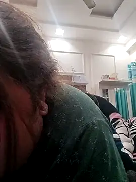 Srishtijain51 online show from March 2, 2025, 7:08 pm