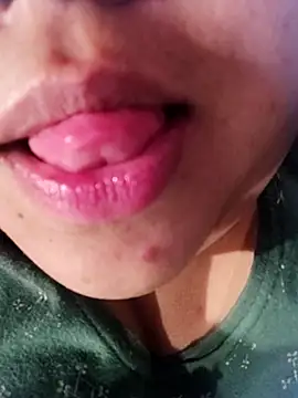 Srishtijain51 online show from March 7, 2025, 9:29 am