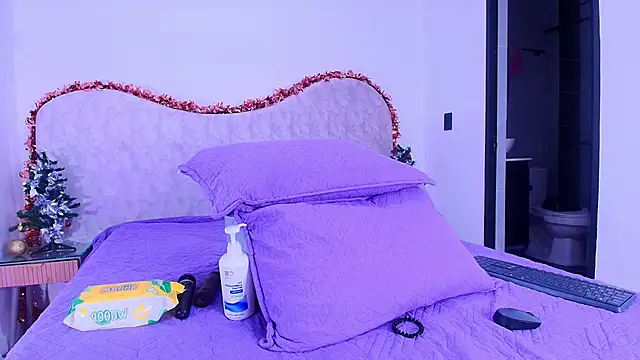 Snapshot of shelsyloreds chatting on December 16, 2025, 11:58 am shelsyloreds online show from December 16, 2025, 11:58 am