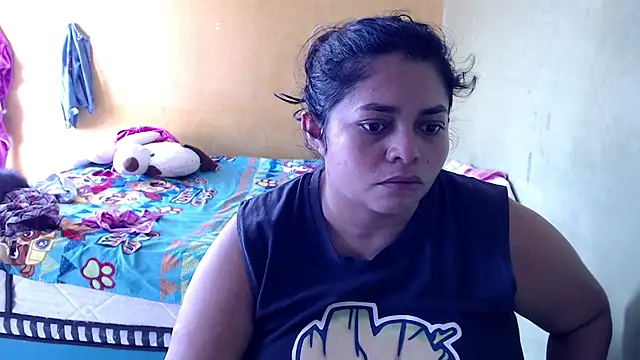 Snapshot of yulieth_bbw chatting on December 3, 2025, 2:27 pm yulieth bbw online show from December 3, 2025, 2:27 pm