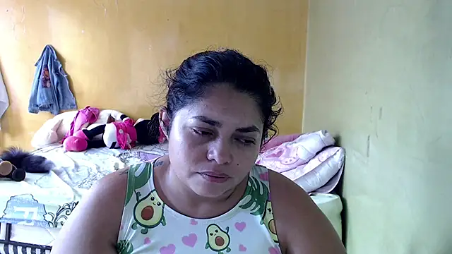 Snapshot of yulieth_bbw chatting on October 27, 2025, 12:39 pm yulieth bbw online show from October 27, 2025, 12:39 pm