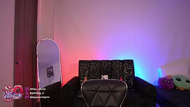 Snapshot of Mikey_Morningstar chatting on April 17, 2026, 10:01 pm Mikey Morningstar online show from April 17, 2026, 10:01 pm