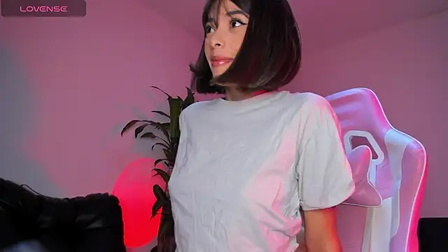 Snapshot of maggie_kay chatting on July 5, 2026, 4:03 pm maggie kay online show from July 5, 2026, 4:03 pm