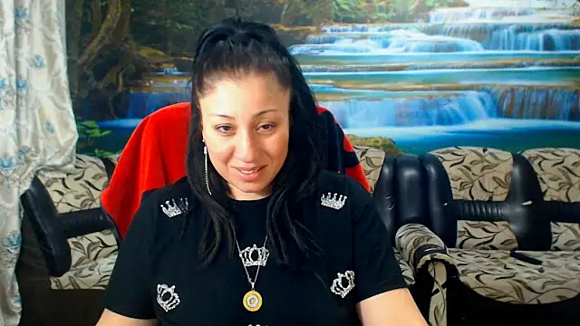 Snapshot of MoistMady chatting on April 14, 2026, 8:36 pm MoistMady online show from April 14, 2026, 8:36 pm