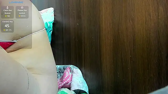 Snapshot of Rebeca_xs chatting on September 18, 2025, 8:28 am Rebeca xs online show from September 18, 2025, 8:28 am