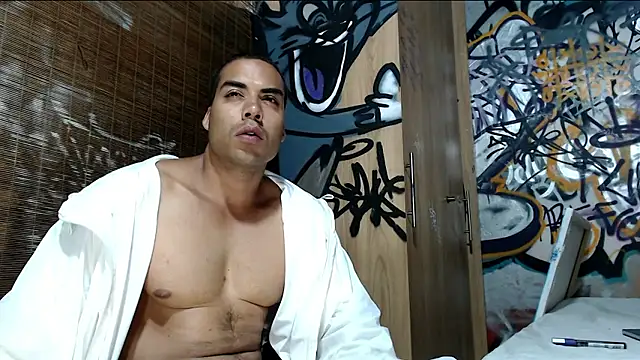 Snapshot of Justin_Frank chatting on January 5, 2026, 6:55 pm Justin Frank online show from January 5, 2026, 6:55 pm