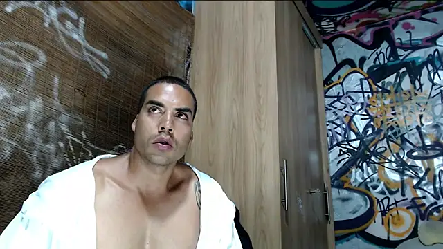 Justin Frank online show from October 31, 2025, 2:41 am