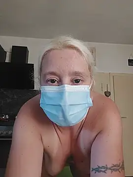Snapshot of GeileEstelle chatting on June 28, 2026, 7:20 pm GeileEstelle online show from June 28, 2026, 7:20 pm
