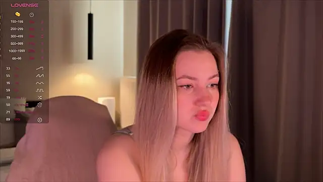 Snapshot of elinanortas chatting on November 17, 2025, 3:54 am elinanortas online show from November 17, 2025, 3:54 am