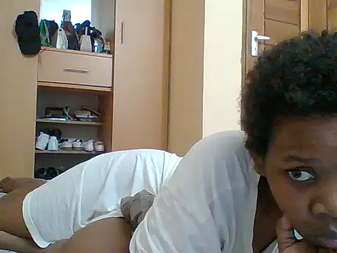 sweetshilahh online show from October 22, 2025, 1:05 am