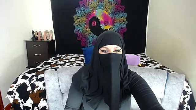 Snapshot of evelyn__salah chatting on November 28, 2025, 11:49 pm evelyn salah online show from November 28, 2025, 11:49 pm