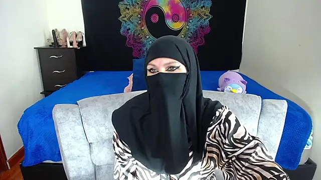 Snapshot of evelyn__salah chatting on November 30, 2025, 5:25 pm evelyn salah online show from November 30, 2025, 5:25 pm