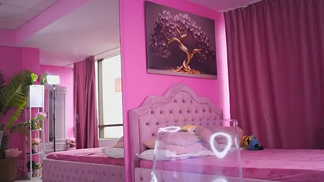 AshleySinn online show from November 8, 2025, 11:14 am