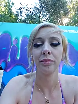 Snapshot of AmethystFoxx chatting on March 1, 2026, 9:04 pm AmethystFoxx online show from March 1, 2026, 9:04 pm