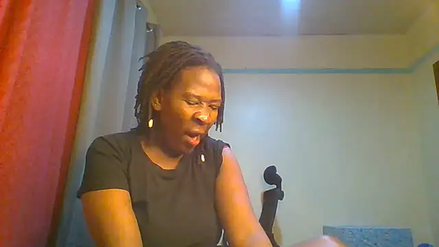 blackcuteebony online show from May 12, 2026, 2:41 am