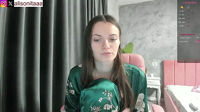 Snapshot of daddysgirl2222 chatting on March 12, 2025, 11:33 pm daddysgirl2222 online show from March 12, 2025, 11:33 pm