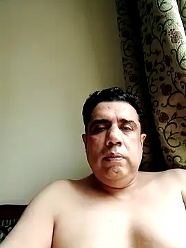 Snapshot of brilliant9 chatting on April 19, 2026, 8:04 am brilliant9 online show from April 19, 2026, 8:04 am