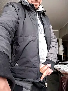 Snapshot of wilkalfa chatting on February 18, 2026, 11:17 am wilkalfa online show from February 18, 2026, 11:17 am