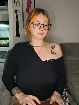 itsbabydashh online show from December 7, 2024, 4:48 am