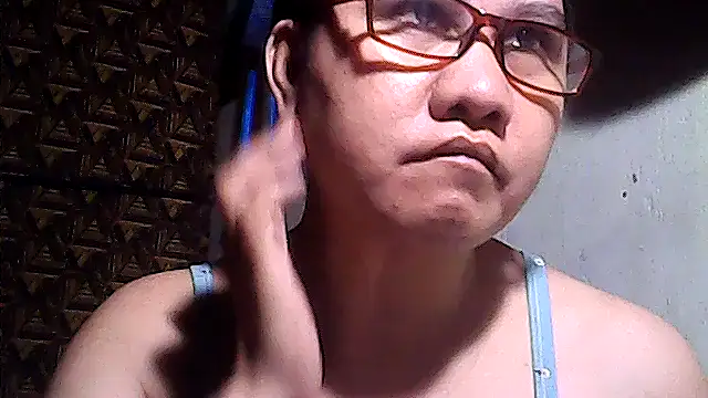 Snapshot of sweetsosie18 chatting on April 18, 2026, 7:58 pm sweetsosie18 online show from April 18, 2026, 7:58 pm