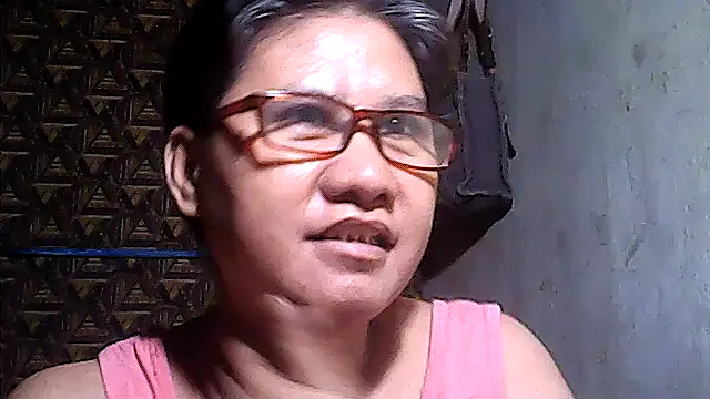 Snapshot of sweetsosie18 chatting on April 30, 2026, 8:57 pm sweetsosie18 online show from April 30, 2026, 8:57 pm