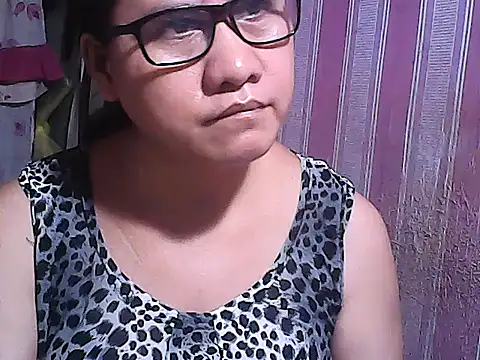 sweetsosie18 online show from November 12, 2025, 11:08 pm