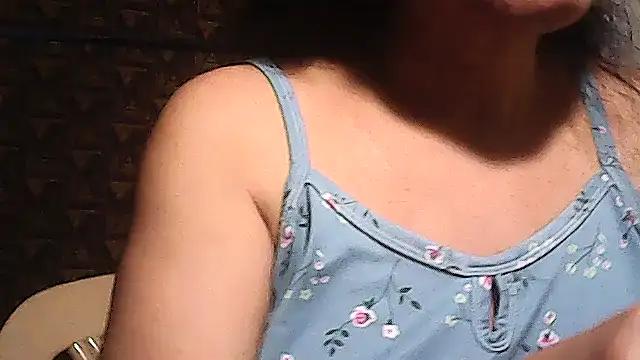 Snapshot of sweetsosie18 chatting on April 18, 2026, 7:29 pm sweetsosie18 online show from April 18, 2026, 7:29 pm