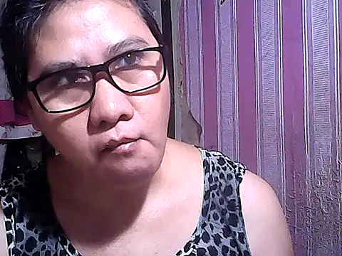 sweetsosie18 online show from November 7, 2025, 9:25 am