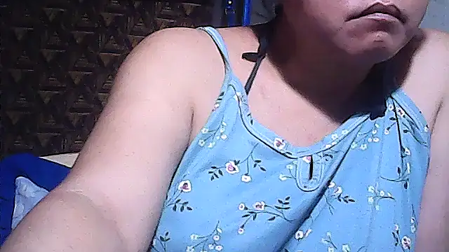 Snapshot of sweetsosie18 chatting on April 20, 2026, 6:27 am sweetsosie18 online show from April 20, 2026, 6:27 am