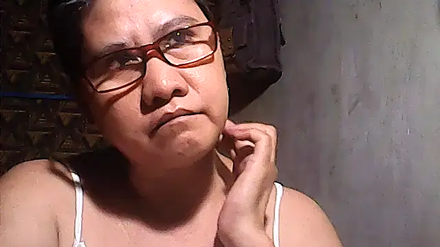 Snapshot of sweetsosie18 chatting on May 2, 2026, 3:39 pm sweetsosie18 online show from May 2, 2026, 3:39 pm