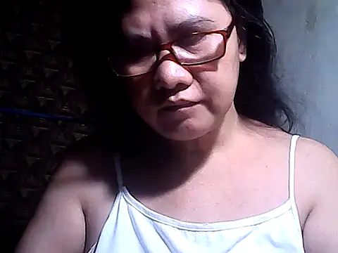 Snapshot of sweetsosie18 chatting on May 6, 2026, 5:39 pm sweetsosie18 online show from May 6, 2026, 5:39 pm
