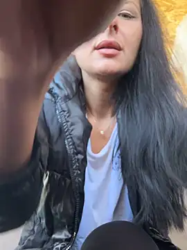 AlishyaJoi online show from April 25, 2026, 7:22 am