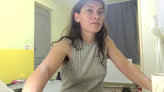 Snapshot of MercyLove chatting on February 5, 2026, 7:10 pm MercyLove online show from February 5, 2026, 7:10 pm