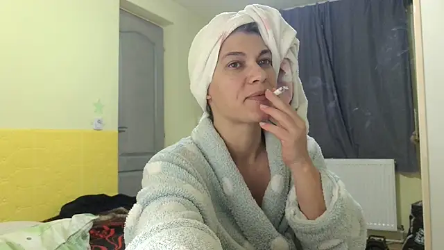 Snapshot of MercyLove chatting on February 25, 2026, 5:02 pm MercyLove online show from February 25, 2026, 5:02 pm