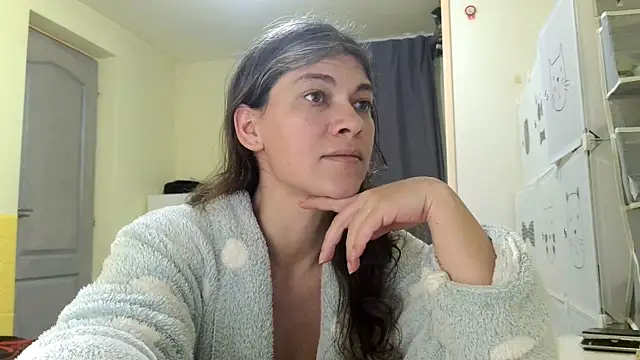 Snapshot of MercyLove chatting on March 16, 2026, 2:43 pm MercyLove online show from March 16, 2026, 2:43 pm