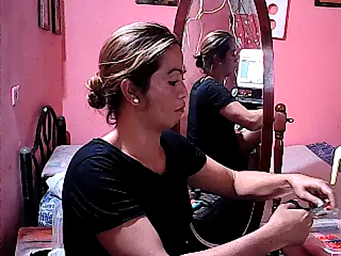 Snapshot of yummy_21xxx chatting on March 2, 2025, 3:56 am yummy 21xxx online show from March 2, 2025, 3:56 am