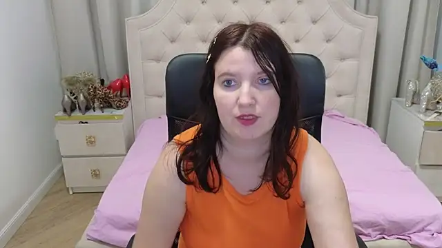 AmazingTori online show from October 4, 2025, 1:01 pm