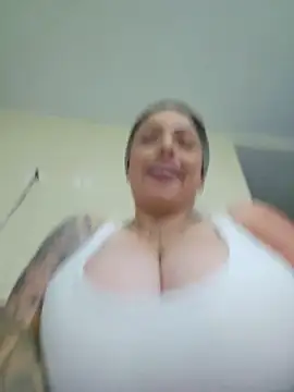 Snapshot of natalygolden69 chatting on May 21, 2026, 12:02 pm natalygolden69 online show from May 21, 2026, 12:02 pm