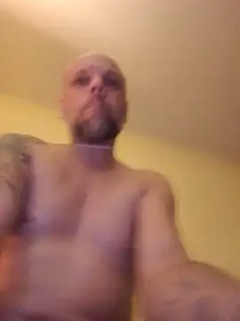 Ladyshaker82 online show from April 12, 2026, 11:30 pm