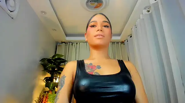 Snapshot of MistressSatisfactionOnTop chatting on February 18, 2025, 5:31 pm MistressSatisfactionOnTop online show from February 18, 2025, 5:31 pm